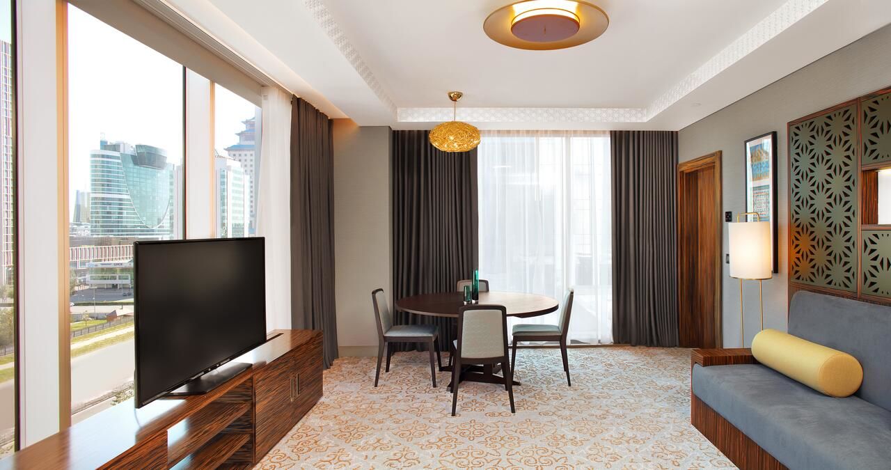 Отель Sheraton Nur-Sultan Hotel Нур-Султан